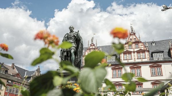 Prinz Albert Denkmal, Marktplatz