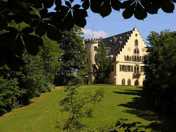 Schloss Rosenau